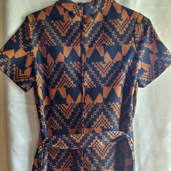 Vintage 60's tie waist funky collar dress. SizeM - Picture 2 of 8